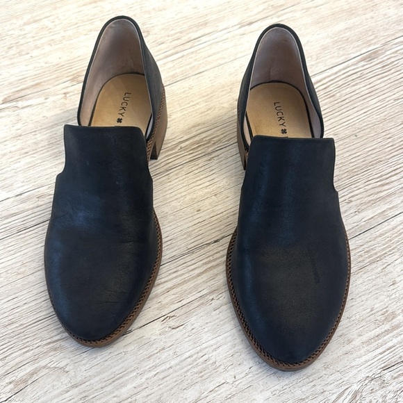 Lucky Brand Gennifa Black Leather Cutout Slip On Loafer Size 6M - Picture 2 of 8